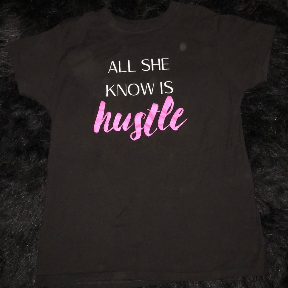 VILLA “All She Know is Hustle”Tee